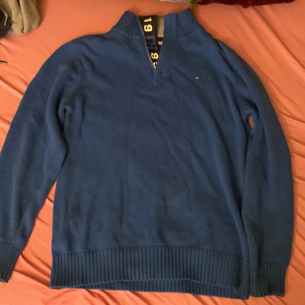 Tommy Hilfiger Sweater Blue, says large but should fit medium.